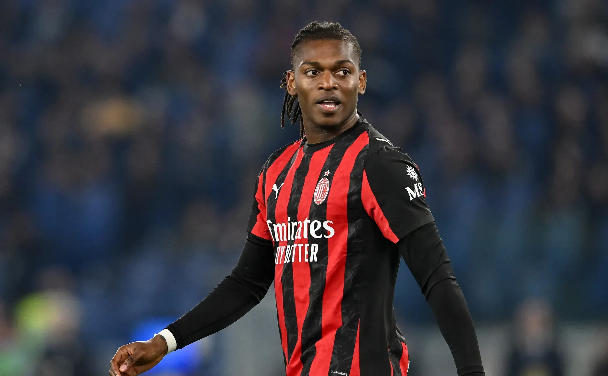 Rafael Leão já veste o cachecol do Galatasaray